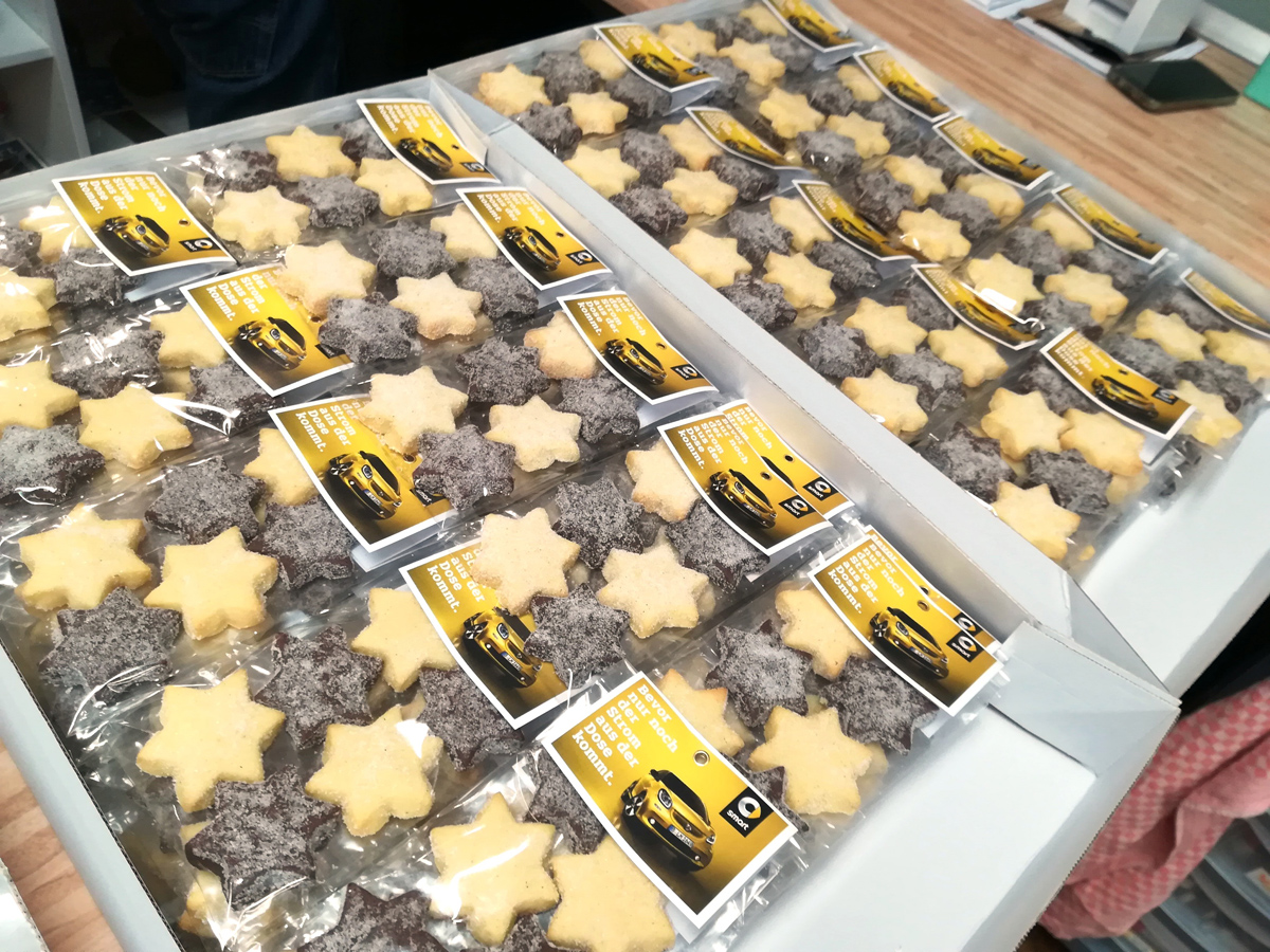 Sternekekse im Tütchen mit Branding Sternekekse im Tütchen mit Branding